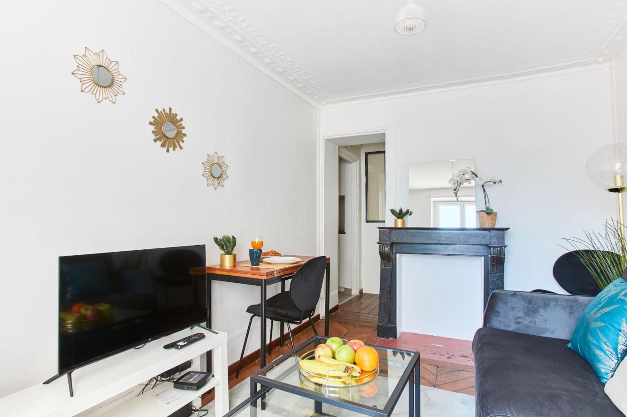 Montmartre & Sacre-Coeur Basilica - 1Br - Cityapartmentstay Париж Экстерьер фото